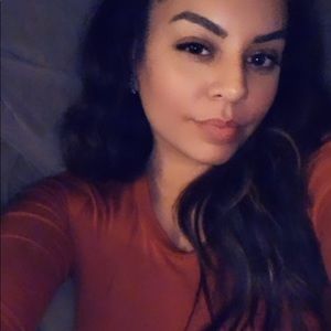 Meet your Posher, Melissa